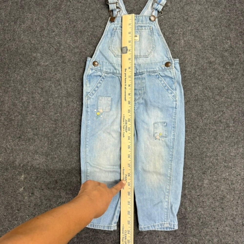 OshKosh B'gosh Light Wash Denim Overalls with Floral Embroidery Size 2T - Picture 5 of 6